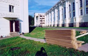 Привезли и сложили панели из которых будет собрана кабина.