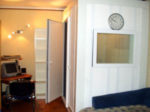 Разборная дикторская кабина 2м на 2м на 2,5 м.